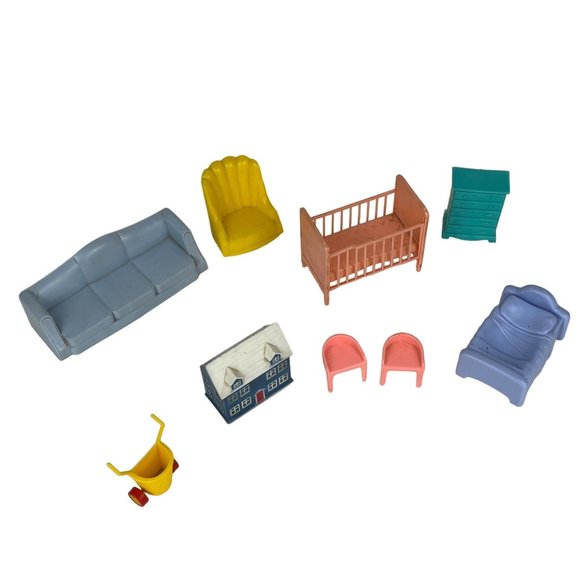 Vintage Lot Miscellaneous Plastic Dollhouse Furniture 9-Pc. - Picture 3 of 6